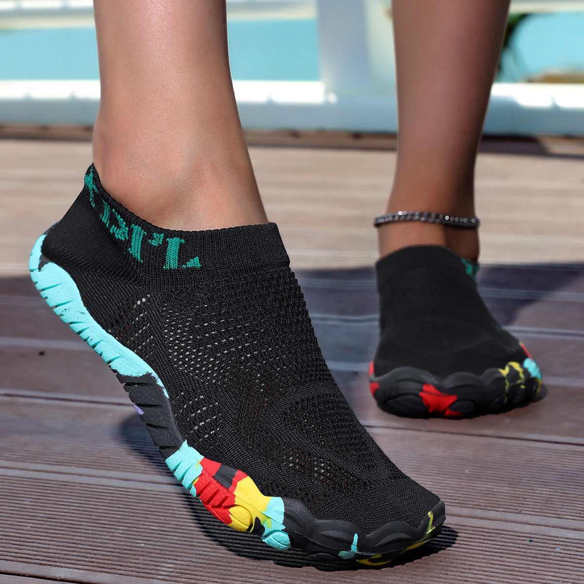 Water Shoes Women Barefoot Grounded Footwear for Women Men with Neuropathy Pool Shoes Wide Toe Box Sneakers Slip On Athletic Workout Gym Footwear Beach Swim Shoe Quick-Dry Breathable Lightweight